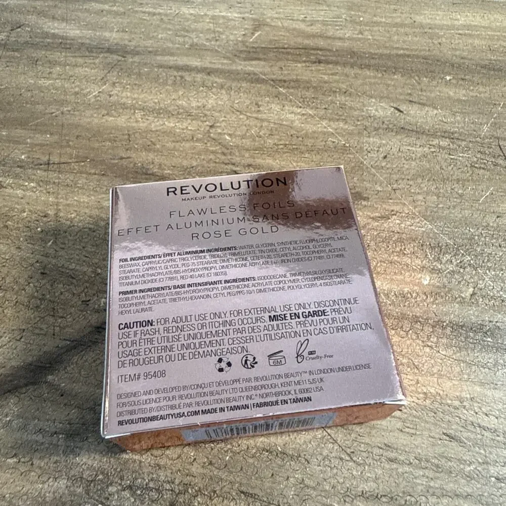 Revolution Flawless Foils Eye Foil…Rose Gold….NWB